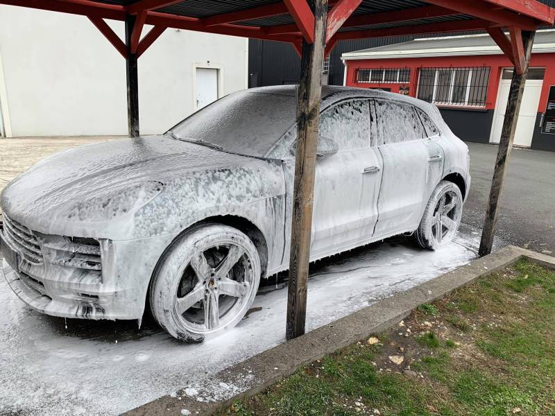 Detailing automobile à Pessac 33600