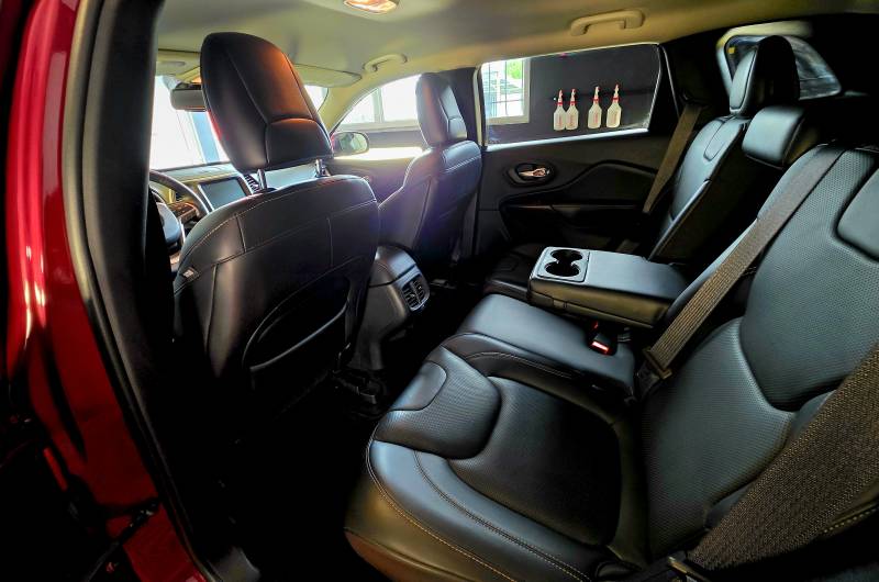 Jeep Cherokee IV 3.2 V6 Pentastar 272cv Drive Lock Auto intérieur siège arrière cuir noir
