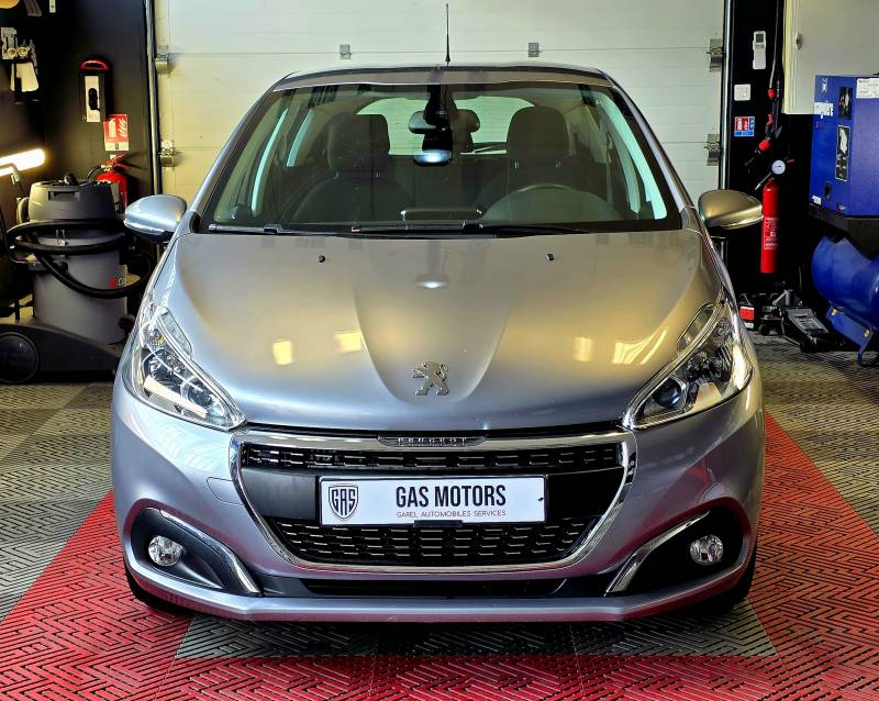 PEUGEOT 208 1.5 HDI 100CV SIGNATURE 5P 2019 GRISE avant