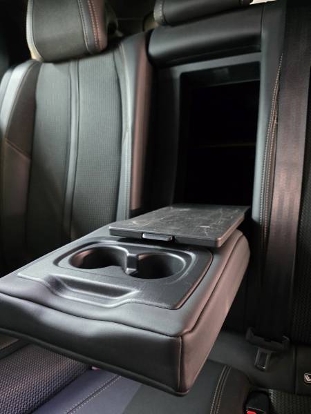 PEUGEOT 508 II SW 1.5 HDI 130 GT LINE EAT8 BLEU break de chasse intérieur trappe à ski coffre