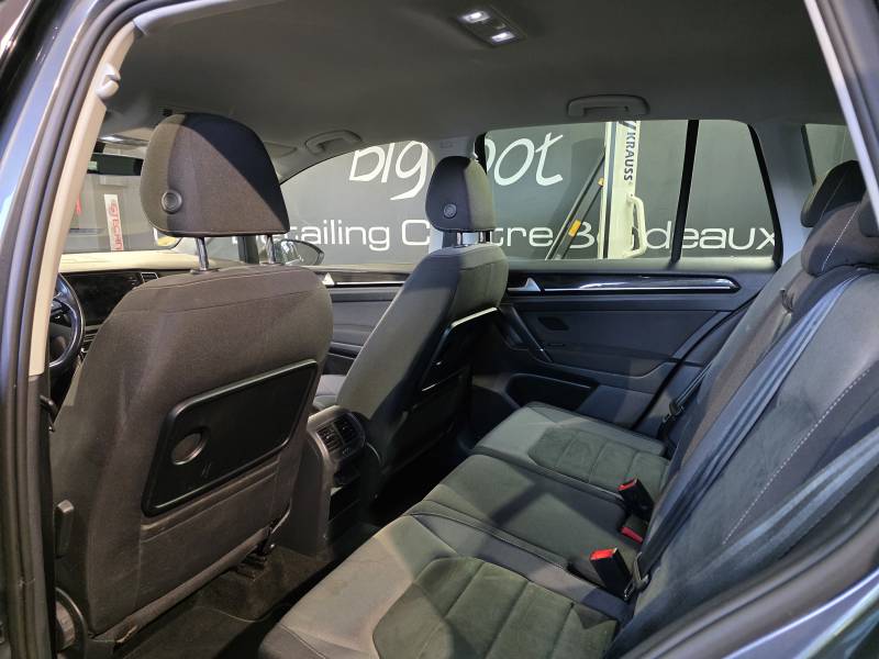 Garage véhicules d'occasion Bordeaux VW Golf VII Sportsvan TDI 150cv carat DSG7
