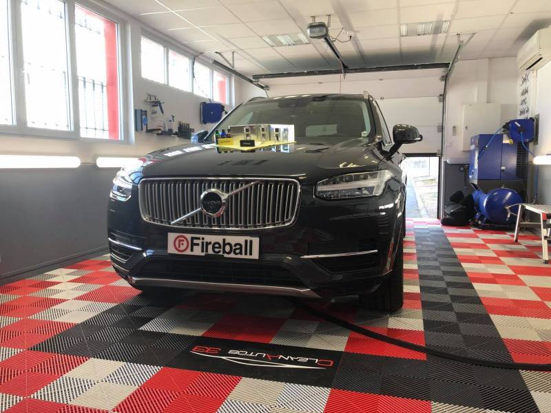 lavage voiture extérieur et intérieur à Pessac