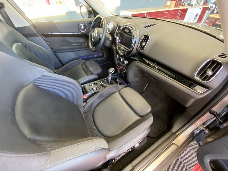 Vente facile et rapide de votre véhicule grâce au car staging professionnel sur Bordeaux Pessac