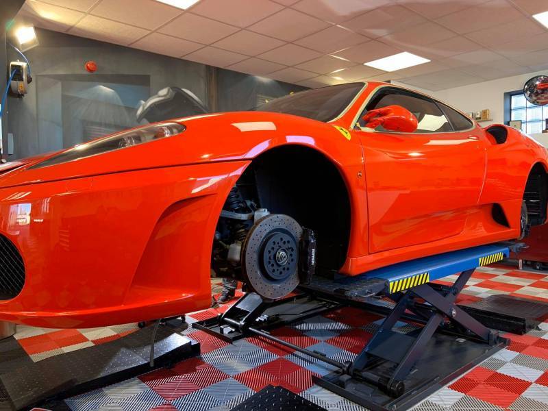 Detailing Ferrari GAS MOTORS Detailing polissage RUPES et céramique Gtechniq