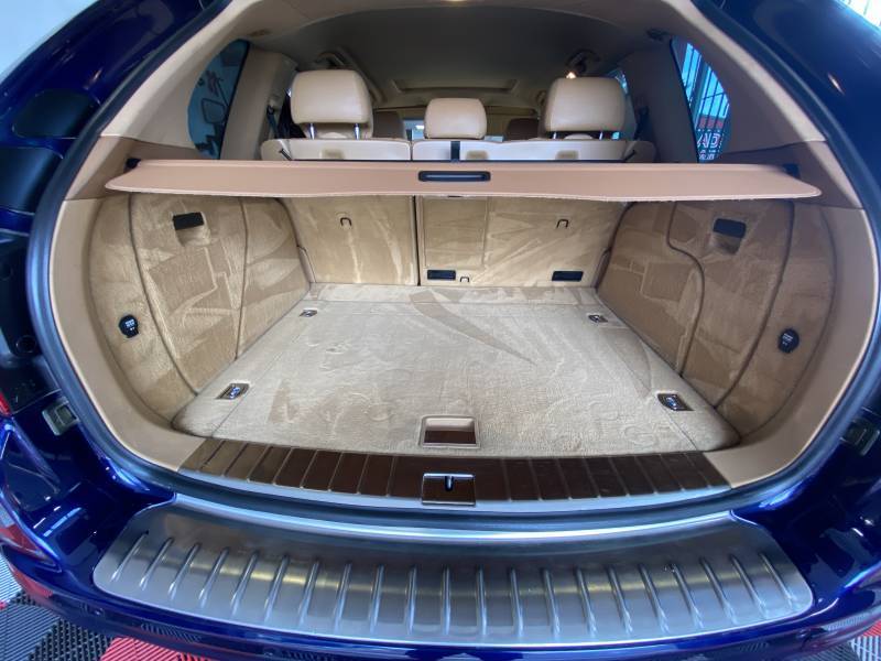 Nettoyage complet intérieur et pose d’une cire sur la carrosserie auto à Pessac