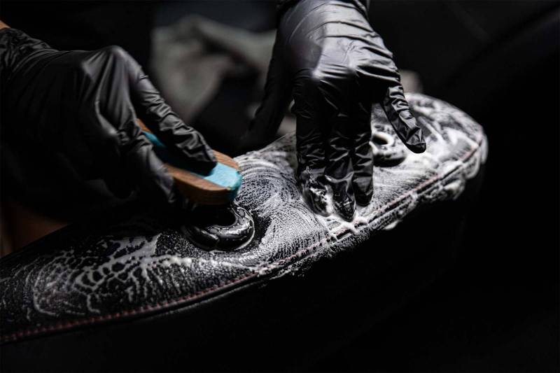 Pourquoi un lavage complet en profondeur régulier est essentiel pour votre véhicule par un professionnel à Pessac ?