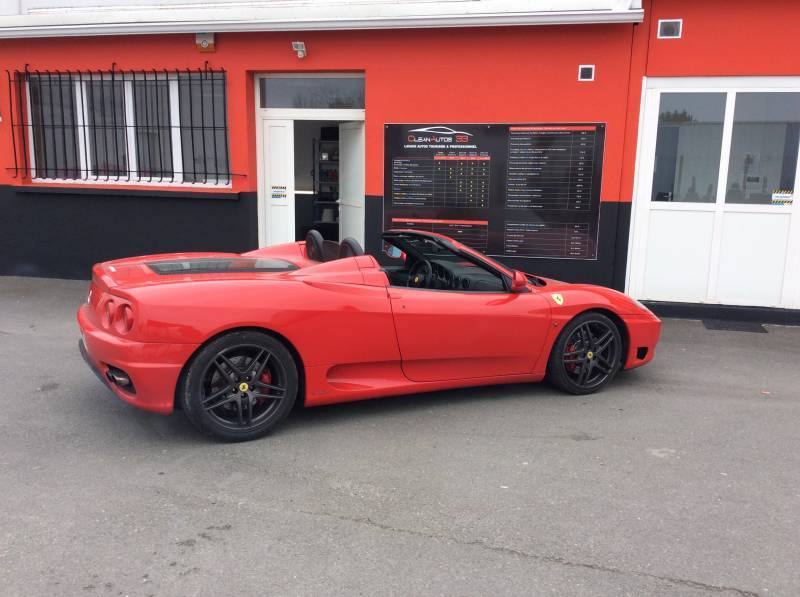 Tarif Compétitif pour un Nettoyage Haute Qualité pour son véhicule Ferrari par un professionnel certifié à Pessac en Gironde