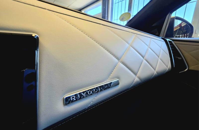 DS7 Crossback 1.5 HDI 130cv série RIVOLI GAS MOTORS Occasions tableau de bord finition cuir rivoli