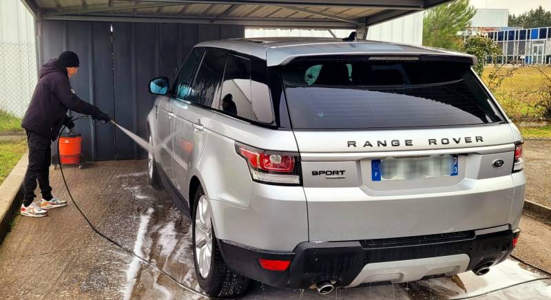 Professionnel nettoyage voiture Pessac 