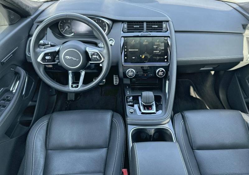 Jaguar E-PACE P200 MHEV SE GAS MOTORS Occasions Bordeaux 3